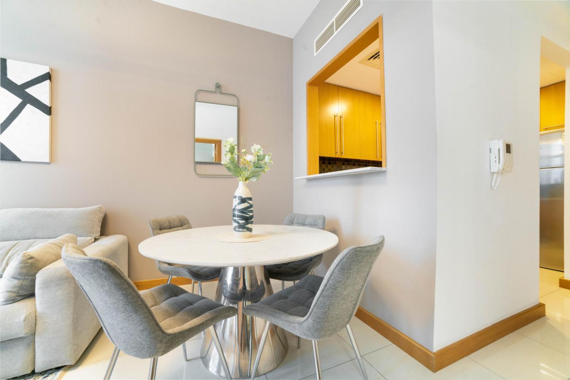 Vacay Lettings - Iris Blue Spectacular Marina View Appartement *